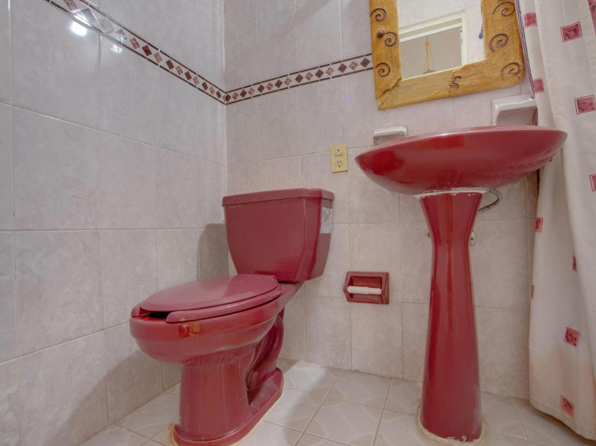 Oyo Hotel Casa Ada 锡瓦塔塔内霍 外观 照片
